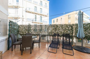 Bourgeois 3 bdrs & Large Terrace - 5mn from le Palaisdowtown